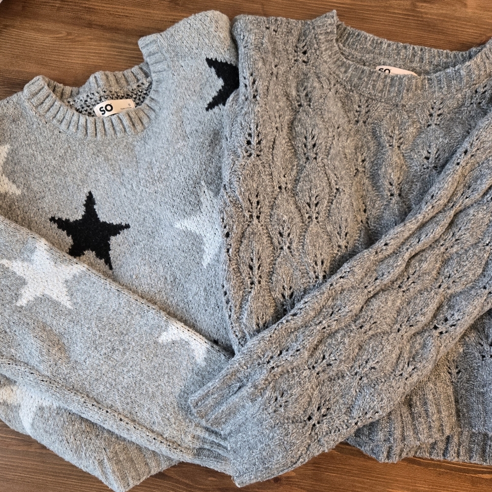 Lot Of 2 Kohls So Size Small Winter Sweaters